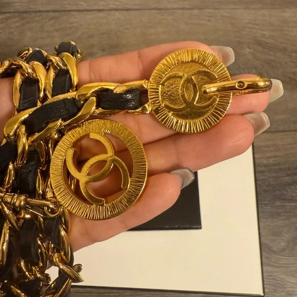 CHANEL Vintage Black Leather Gold CC Logo Chain Belt/Necklace - Picture 7 of 11